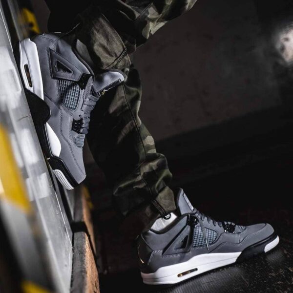 Jordan 4  Retro 'Cool Grey' 2019