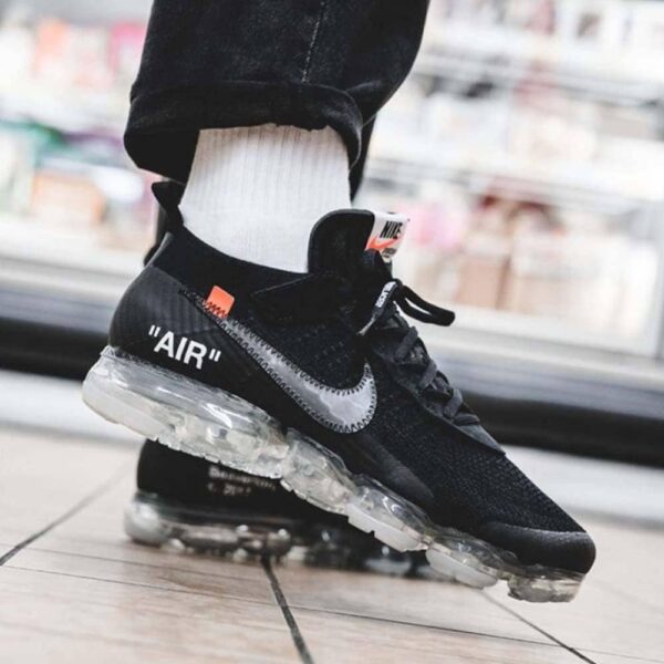 Off-White x Nike Air VaporMax Flyknit Black