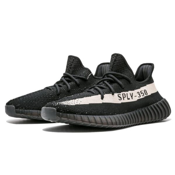 YZY Boost 350 V2 Black-White