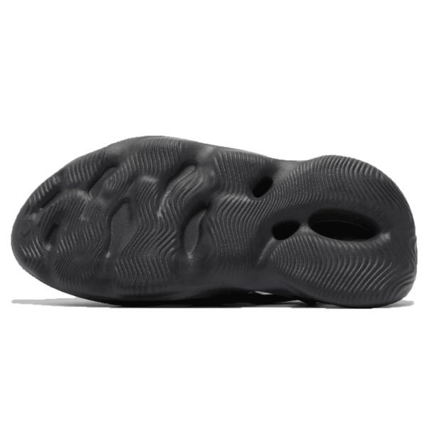 YZY Foam Runner 'Onyx'