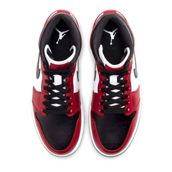 Air Jordan 1 Mid 'Chicago Black Toe'