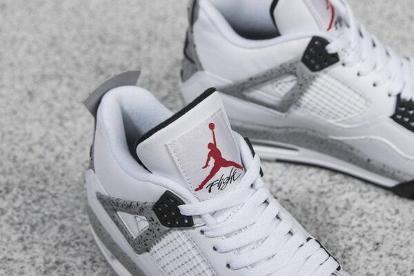 Jordan 4 89 OG White Cement