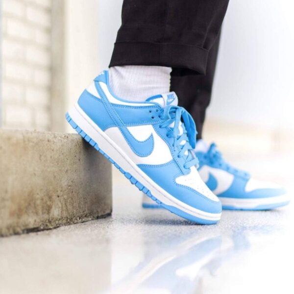 Dunk Low ‘University Blue’