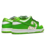 Supreme x Nike Dunk Low OG SB QS ‘Mean Green’