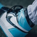 Air Jordan 1 Wmns Retro High OG 'Blue Chill'